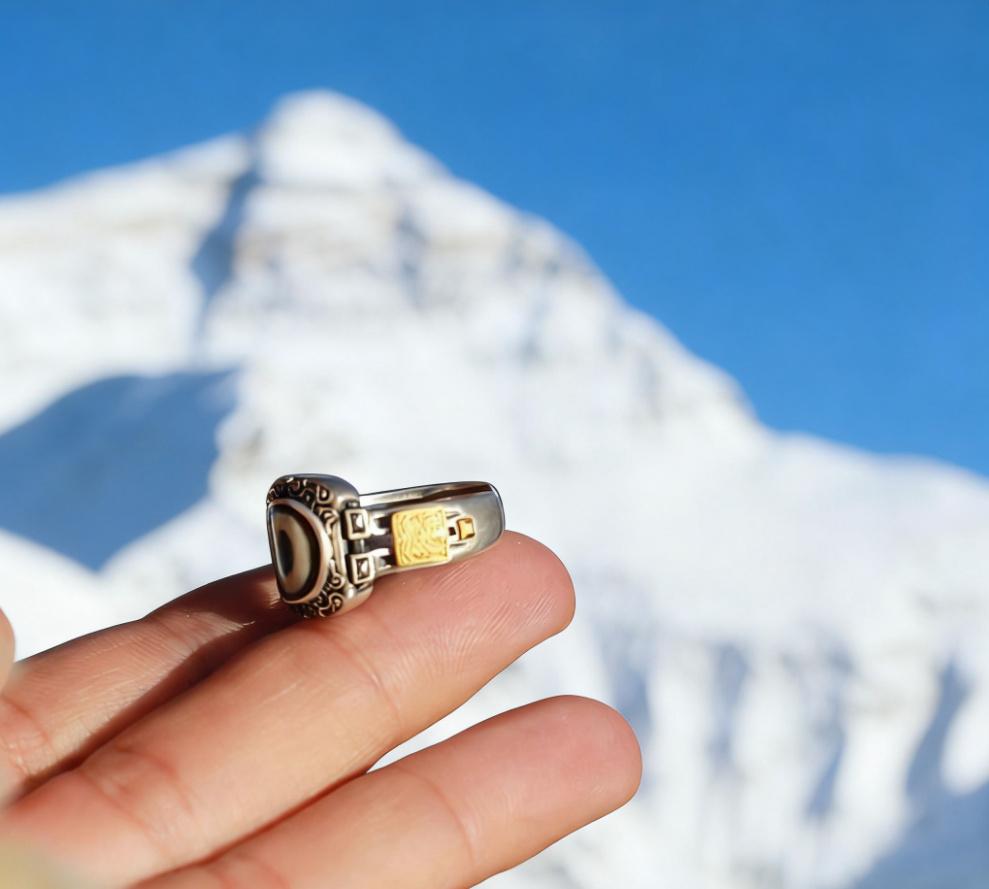 Zakirlam Heaven-Eye Dzi Bead Ring